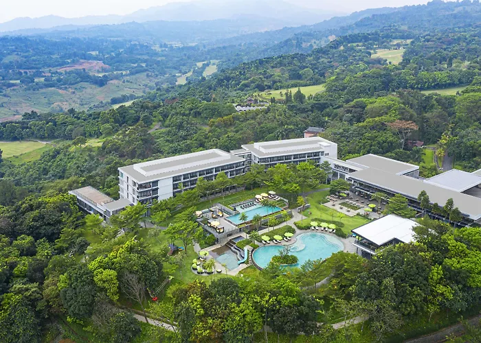 Royal Tulip Gunung Geulis Resort And Golf Bogor